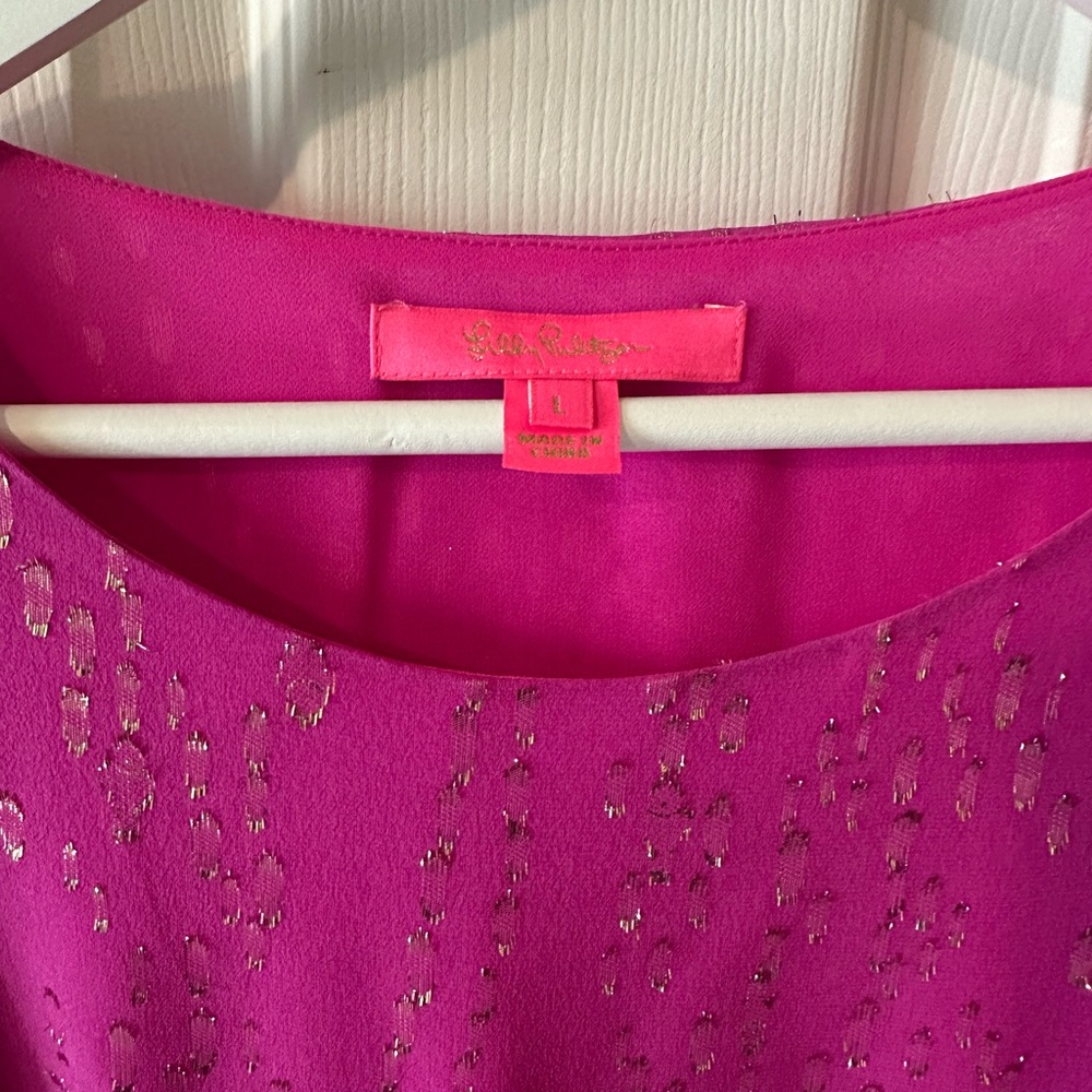 Lilly Pulitzer Hot Pink Ladies LS top with Gold Tinsel. Size: Large - Picture 3 of 6